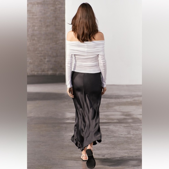 ZARA SATIN EFFECT MIDI SKIRT ZW COLLECTION - Picture 4 of 10